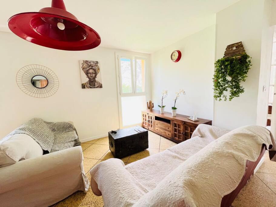 Superbe T3 Au Pieds De Notre Dame De La Garde Apartment Marseille Luaran gambar