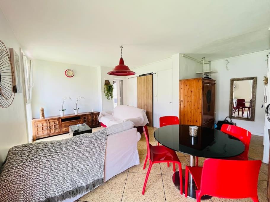Superbe T3 Au Pieds De Notre Dame De La Garde Apartment Marseille Luaran gambar