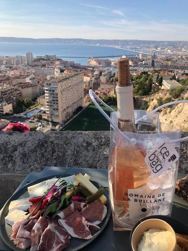Superbe T3 Au Pieds De Notre Dame De La Garde Apartment Marseille Luaran gambar